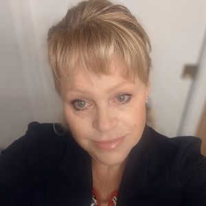 Meet your Posher, Karen